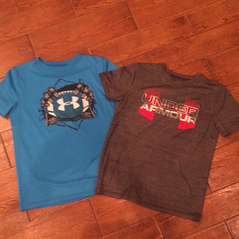 Under Armour heat gear boys shirt size M